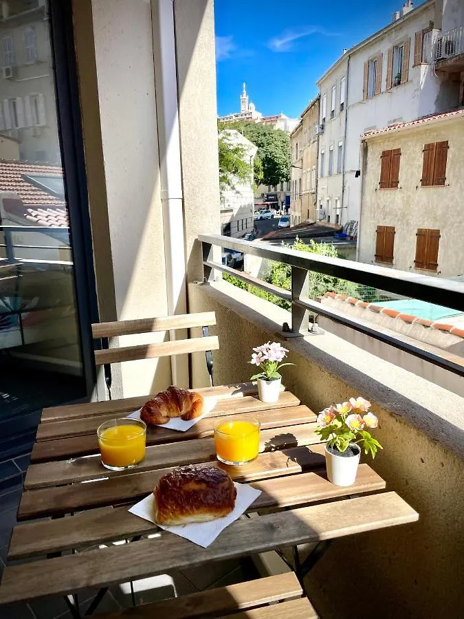 Appartement Unique Proche Vieux Port, Plage Et Centre Avec Parking Prive Marseille France